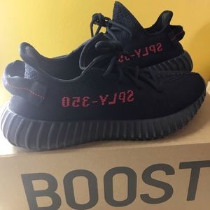 Yeezy Boost 350 V2